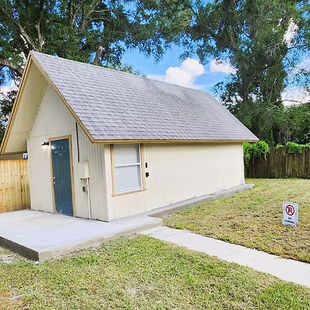 Cozy Cottage タンパ エクステリア 写真