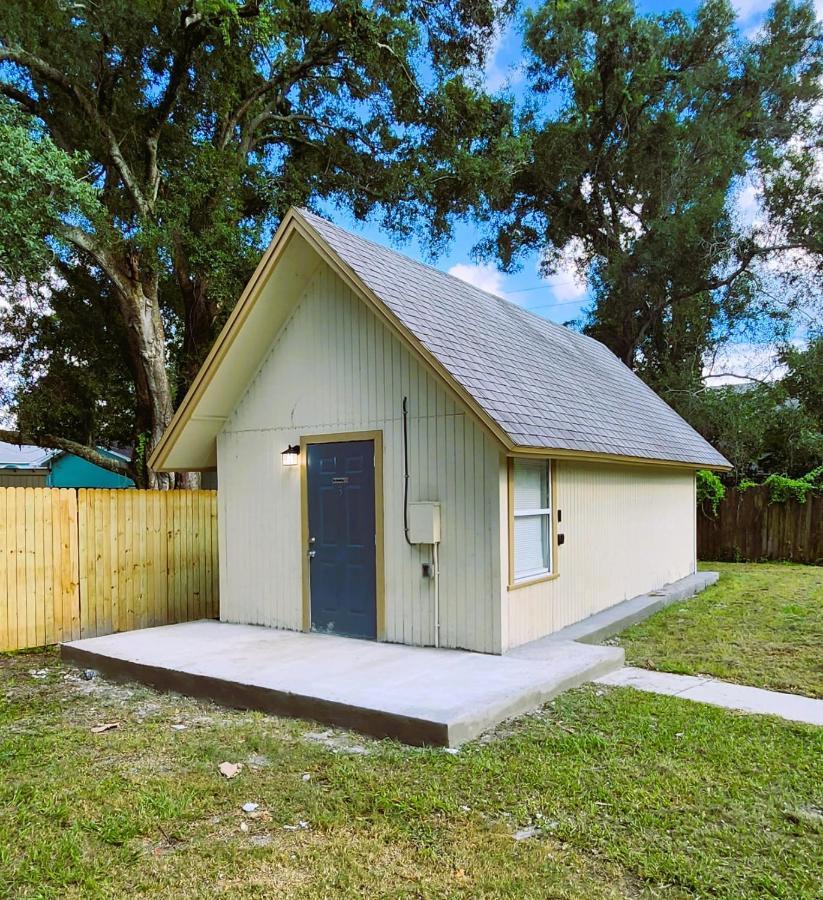Cozy Cottage タンパ エクステリア 写真